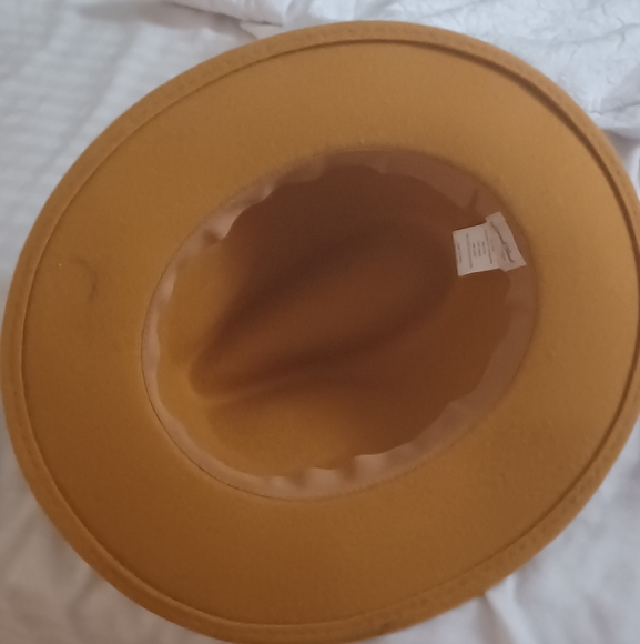 Hat - Picture 2 of 5